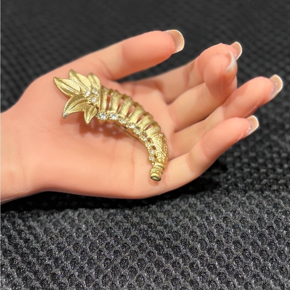 Vintage Gold-Tone Brooch - Unisex -  Fern Frond or Cornucopia-Inspired